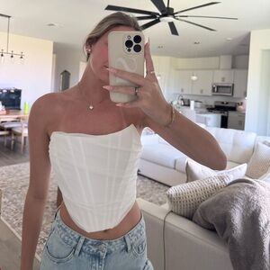 Elegant White Strapless Top